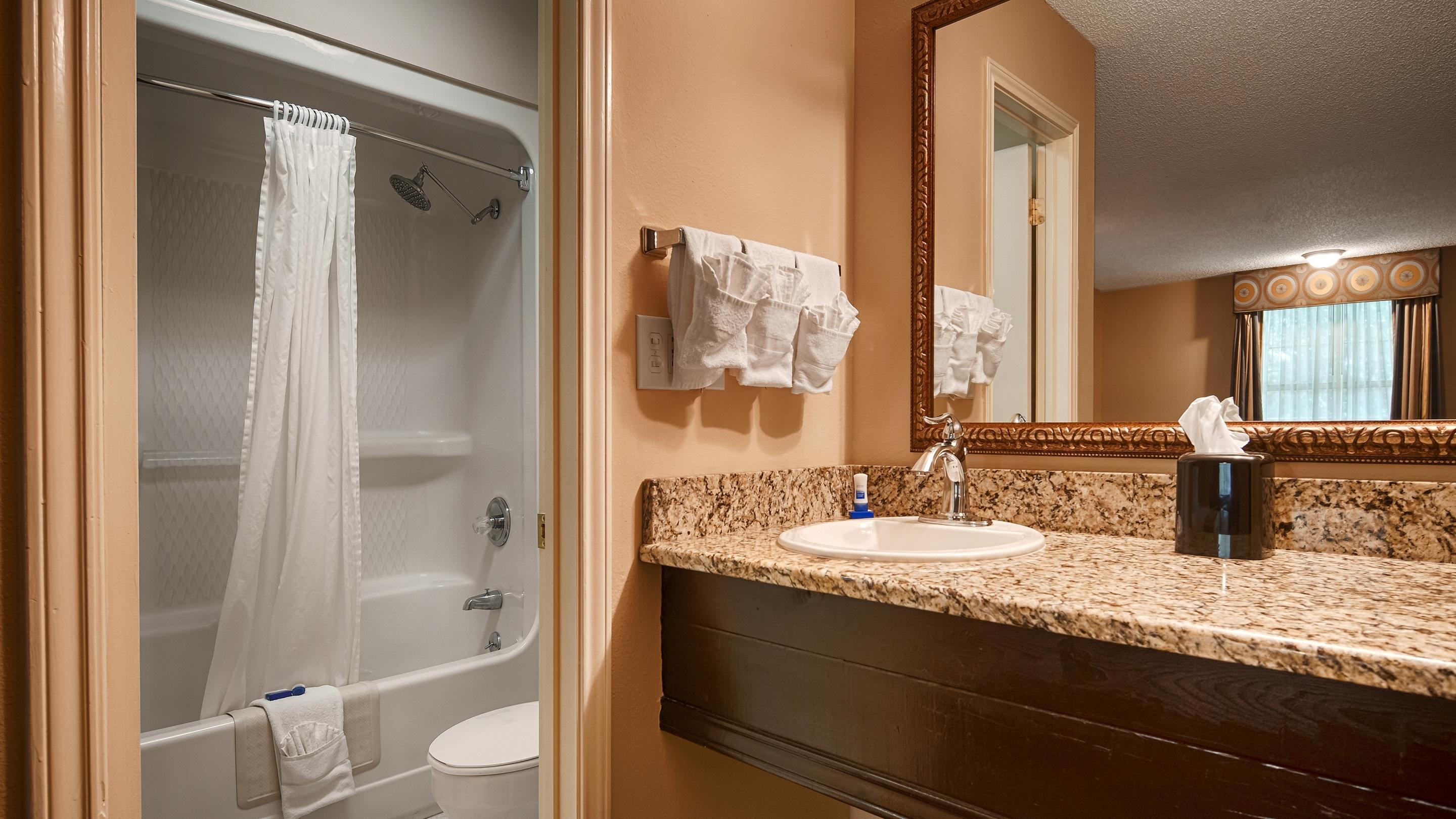 Best Western Sunday House Inn Кервилл Экстерьер фото